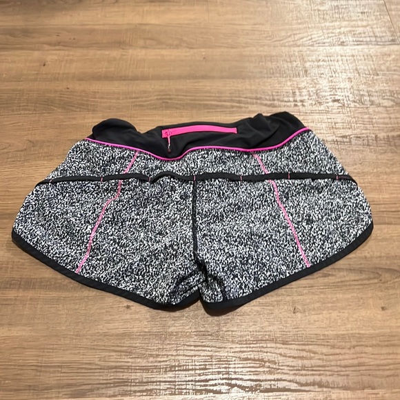 lululemon athletica Pants - Lululemon shorts size 4